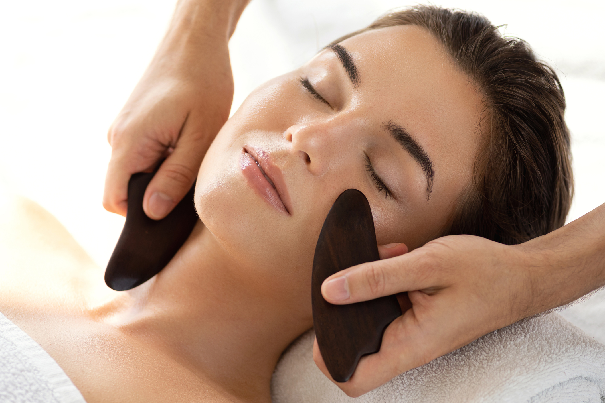Cosmetic Acupuncture, Gua Sha